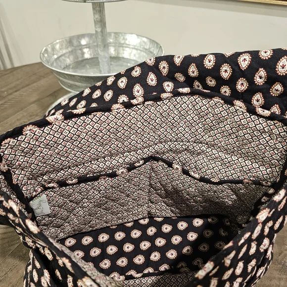 Vera Bradley Classic Black Messenger (Retired Fall 2006) NWOT - Picture 3 of 5